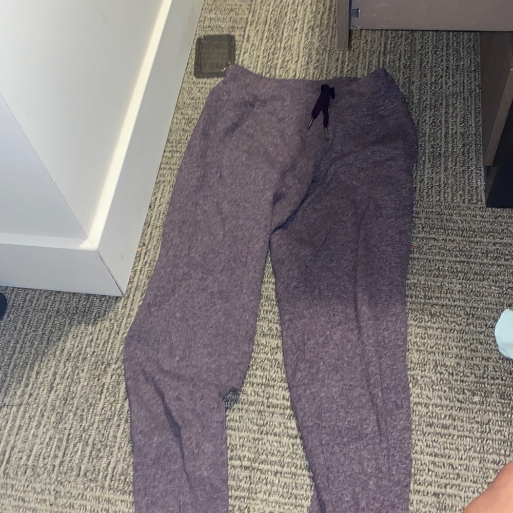 Lululemon purple joggers